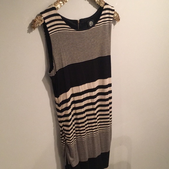 bobeau midi dress - Picture 2 of 7